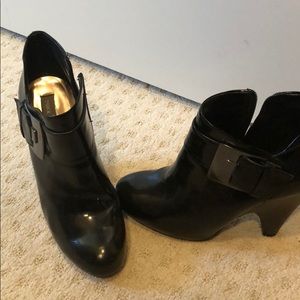 Vince camuto black booties